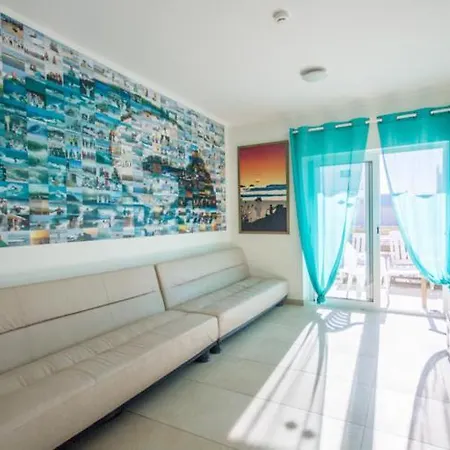 Peniche Surfcamp * Baleal